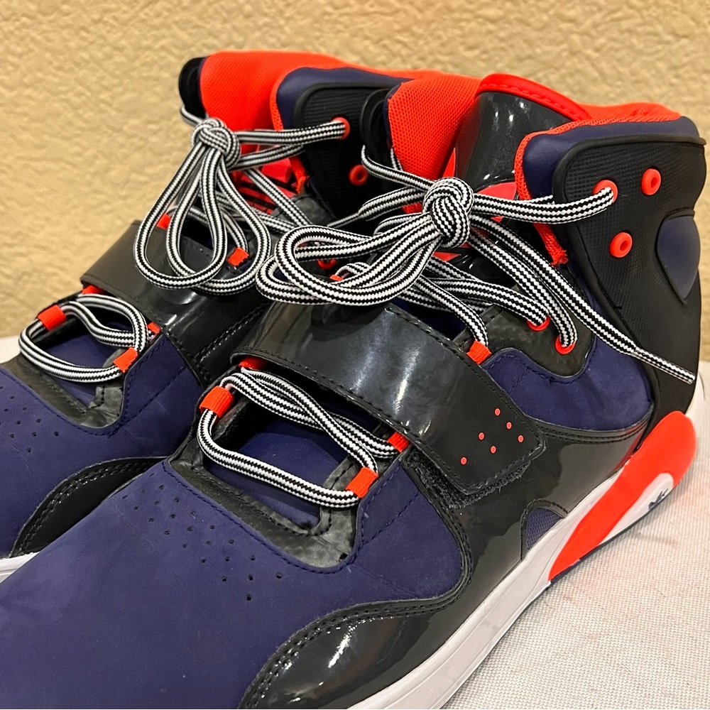Adidas Roundhouse Mid Shoes
